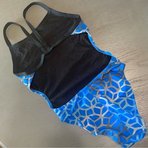 Arena Size 28 Polycarbonite II Challenge Back Fitness Swim New Condition Women’s - Picture 13 of 14